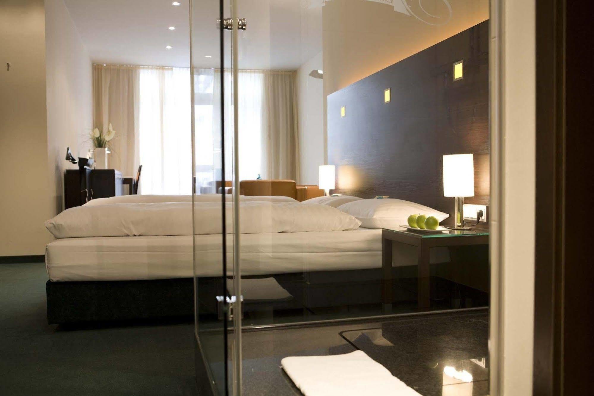 פרנקפורט Flemings Hotel Frankfurt Hamburger Allee מראה חיצוני תמונה